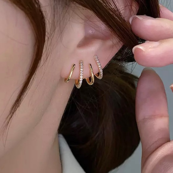 New Claw Ear Hook Clip Earrings  Four-Prong Setting CZ Gold Color - Picture 1 of 6